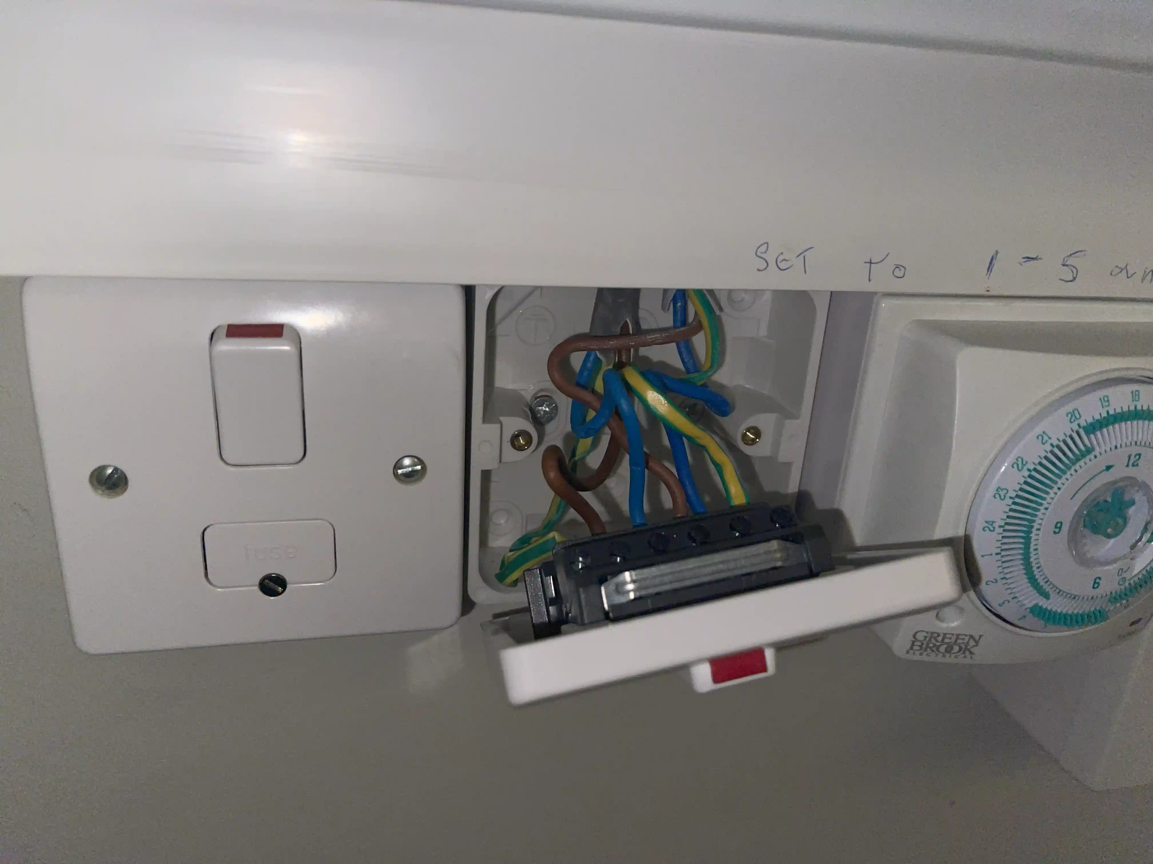 Emergency Electrician Sydenham